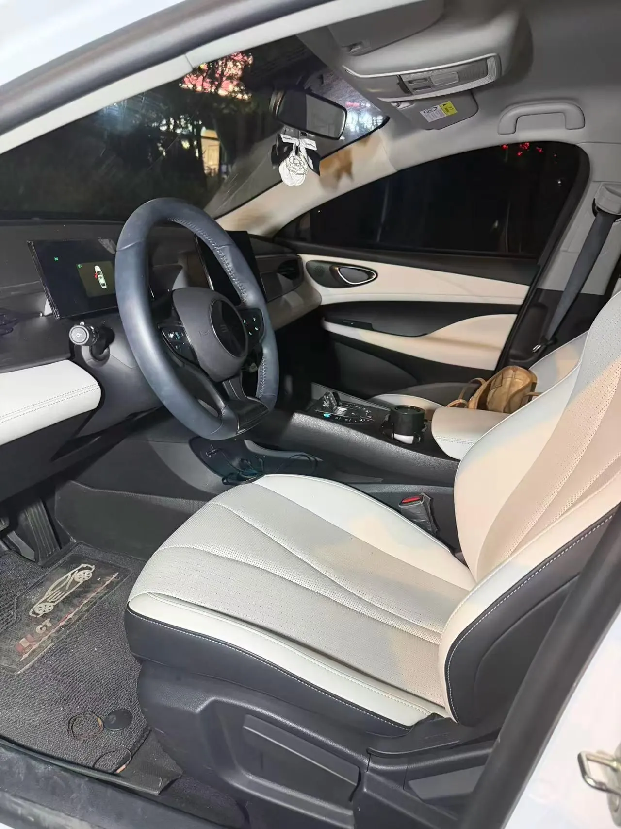 BYD 2025 seals 05 DM-i 1.5 stepless smart driving version 55KM luxury automatic gear 2