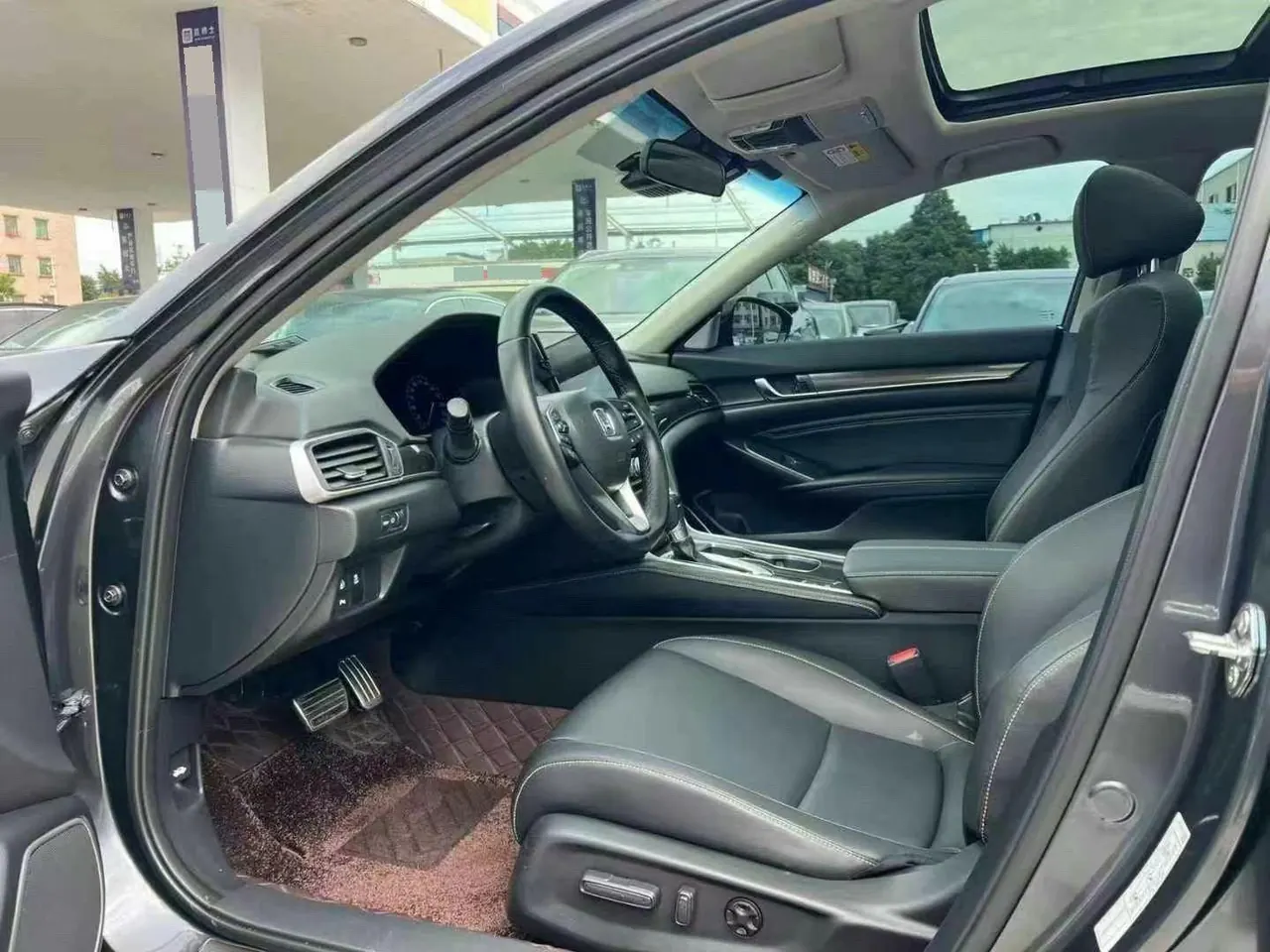 Honda 2022 10th Generation Accord 1.5T Stepless 260TURBO Magic Night Premium Edition Automatic Gear 2