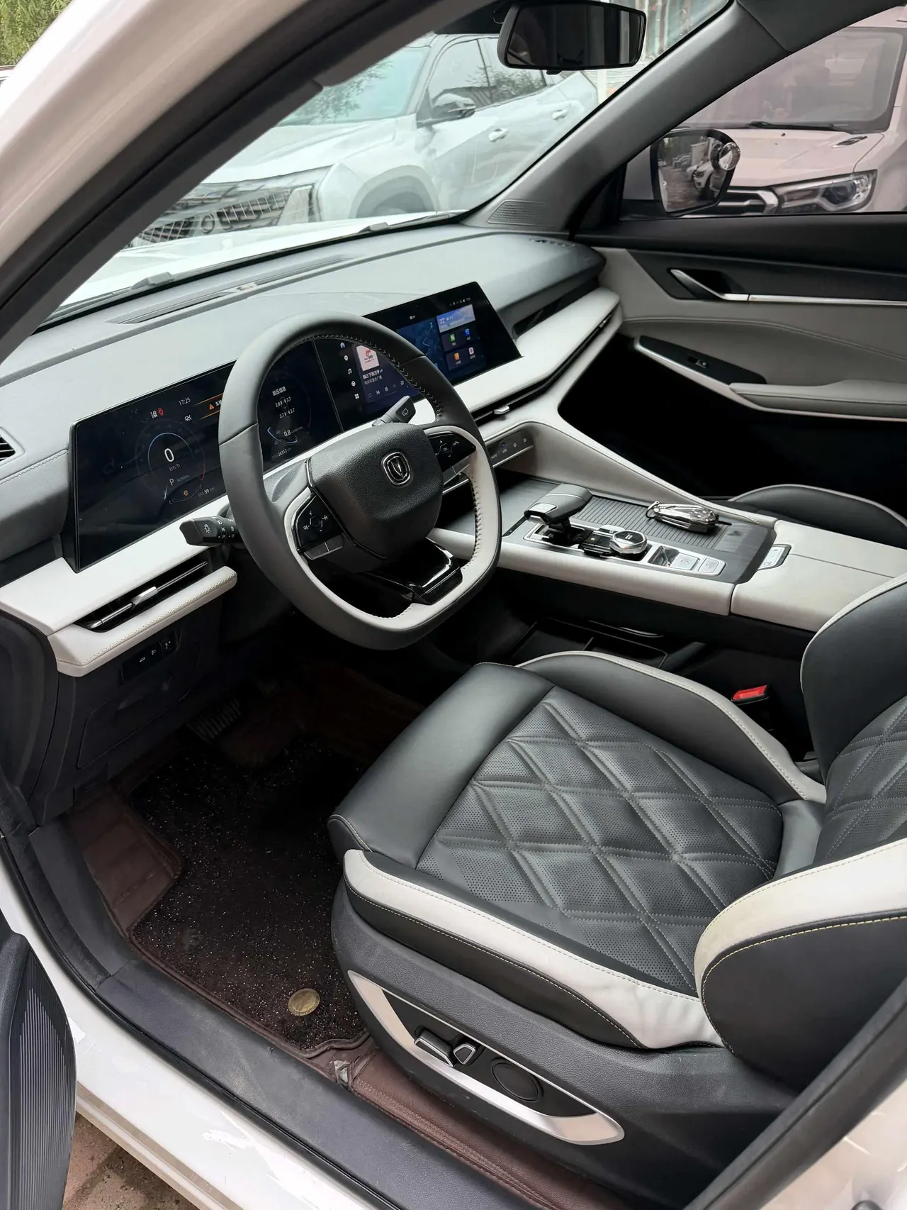 ChangAn 2023 CS75 PLUS 1.5T Prestige Automatic 4