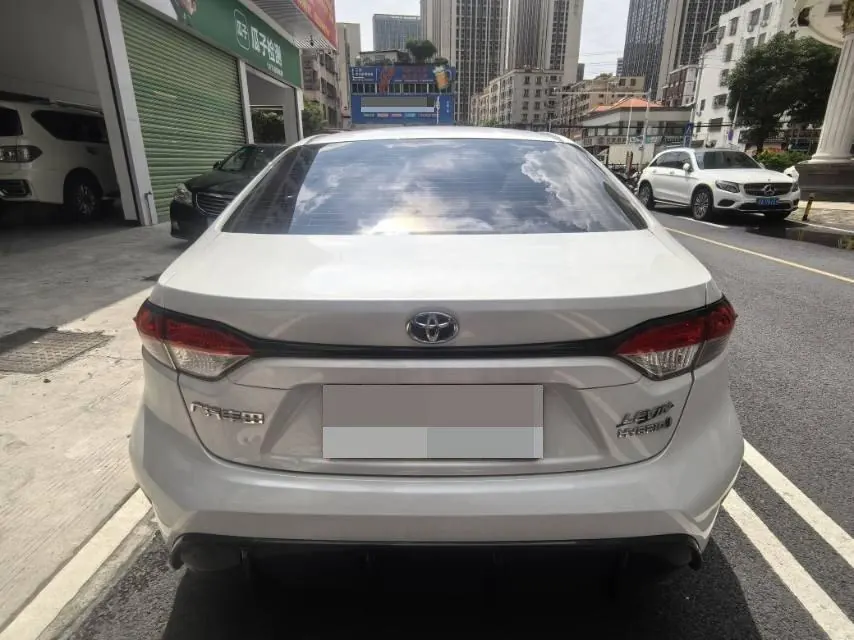 Toyota 2023 Lei Ling Shuangqing 1.8 Stepless Intelligent Electric Hybrid Sports Edition Automatic Gear 4