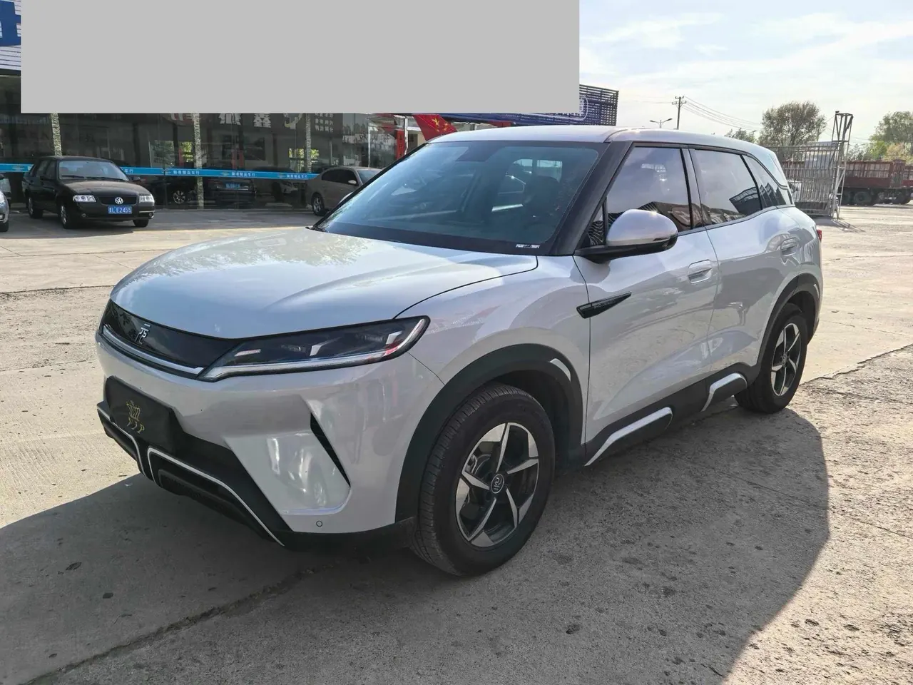 Открыть галерею: BYD 2025 Yuan UP 301KM Pilot Automatic Gear
