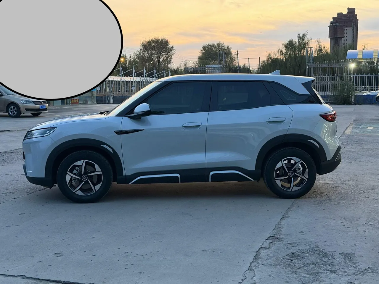 BYD 2025 Yuan UP 301KM Pilot Automatic Gear 2