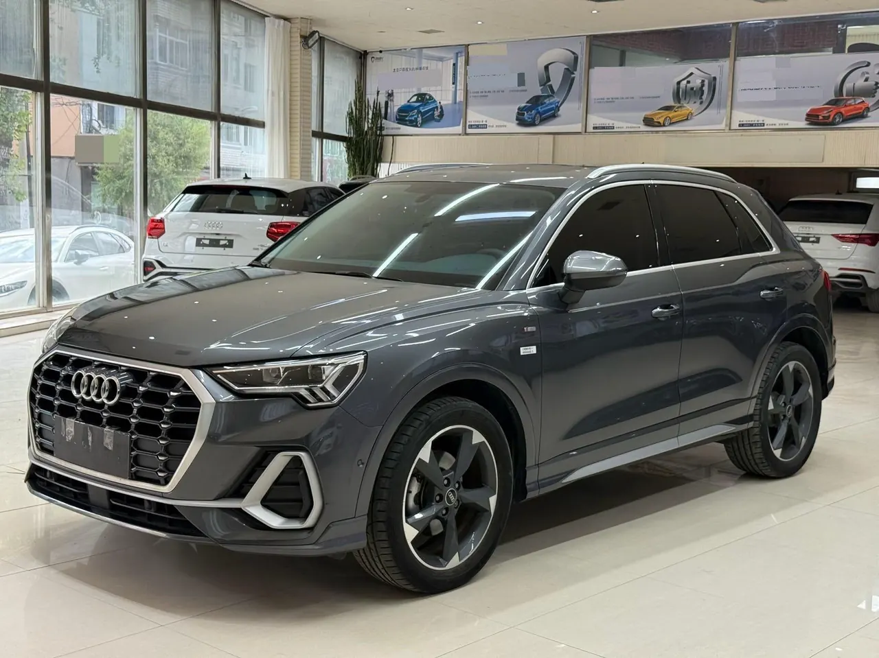 Audi 2023 Q3 1.4TFSI 35TFSI Fashion Dynamic Automatic - View 1