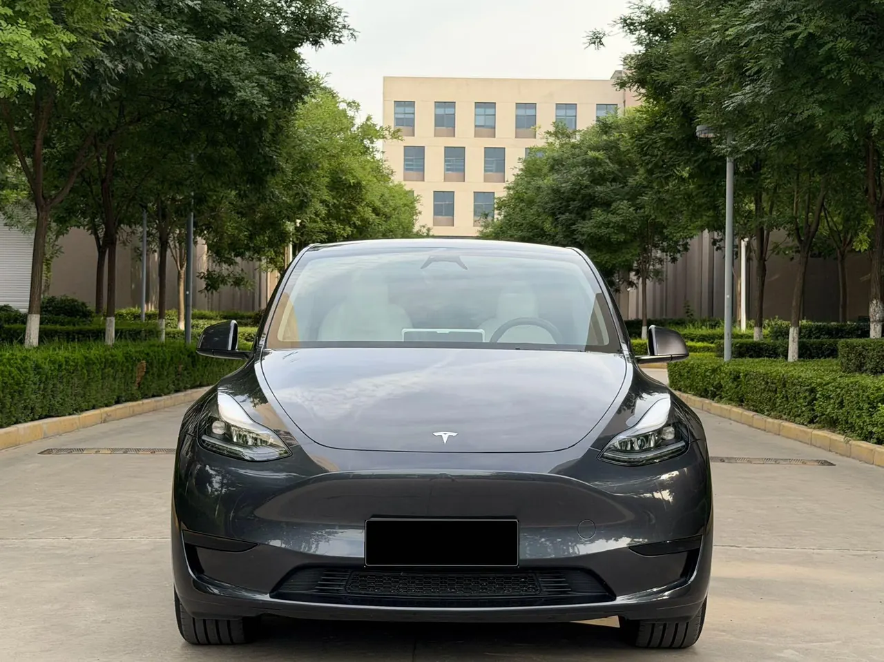 Tesla 2024 Model Y rear-wheel drive version automatic transmission 2