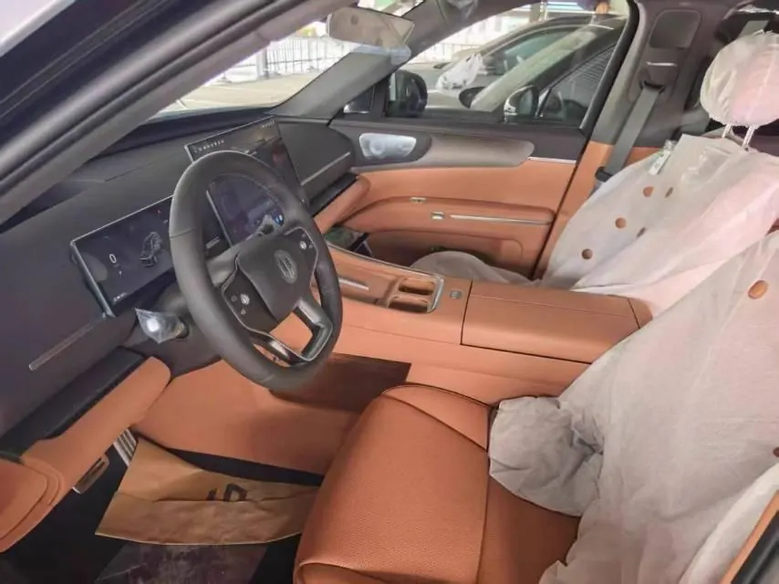 Leapmotor 2026 D 19 500 Zhizun Edition 6-seat Automatic Gear 2