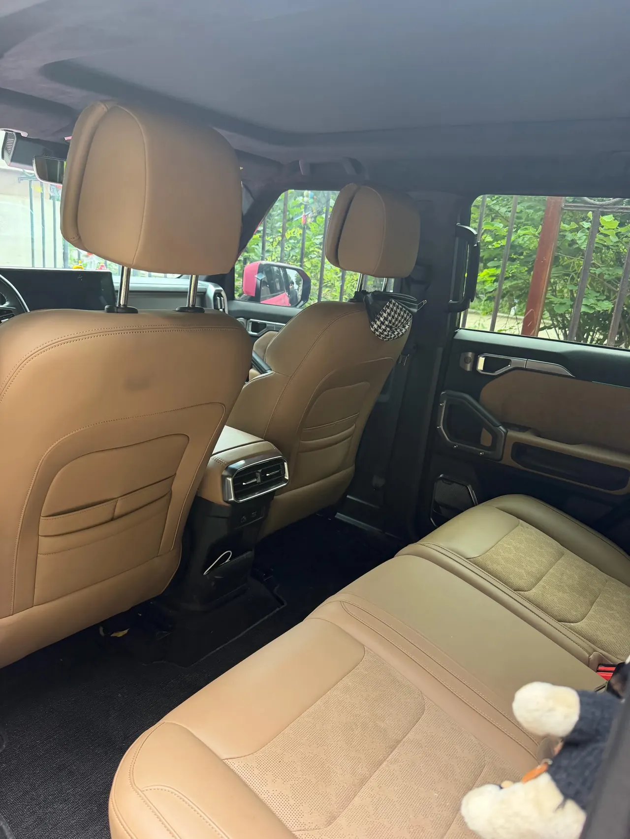 Jetour 2023 Traveler 2.0T 4WD Crossing PRO Automatic Gear 3