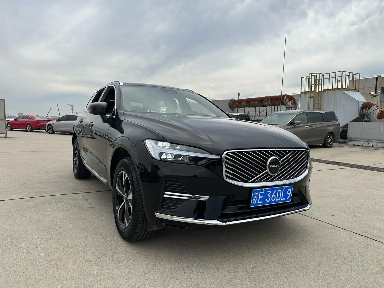 Volvo 2026 XC60 48V 2.0T B5 All-Wheel Drive Intelligent Luxury Edition Automatic Transmission 3