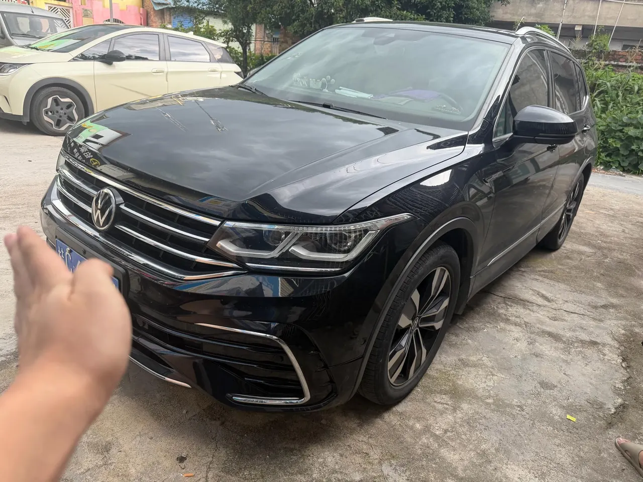 打开图片灯箱:Volkswagen 2022 Tiguan L R-Line 2.0TSI 330TSI Two-Drive R-Line Ultimate Automatic Gear