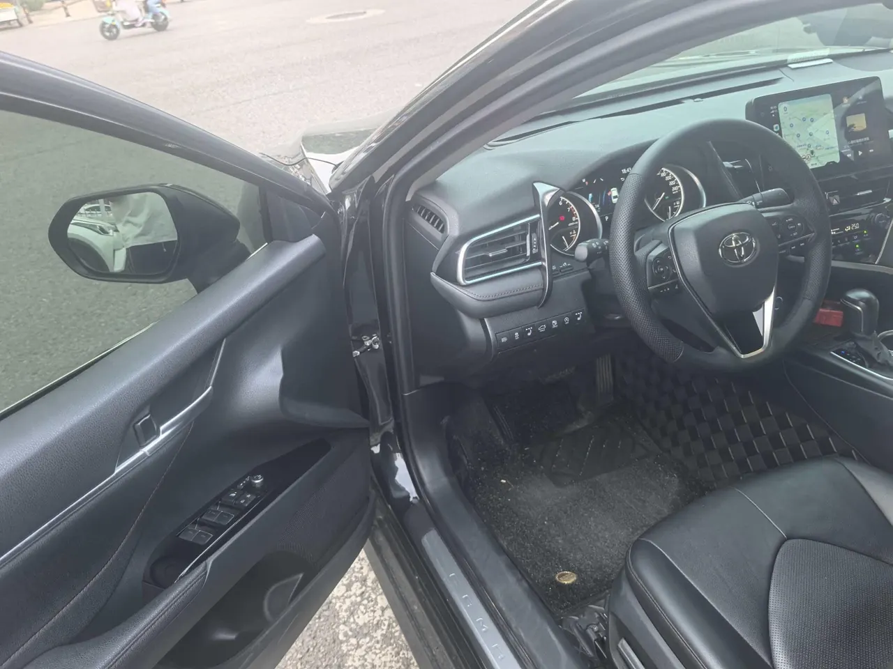 Toyota 2021 Camry 2.0G Stepless Deluxe Edition Automatic Gear 7