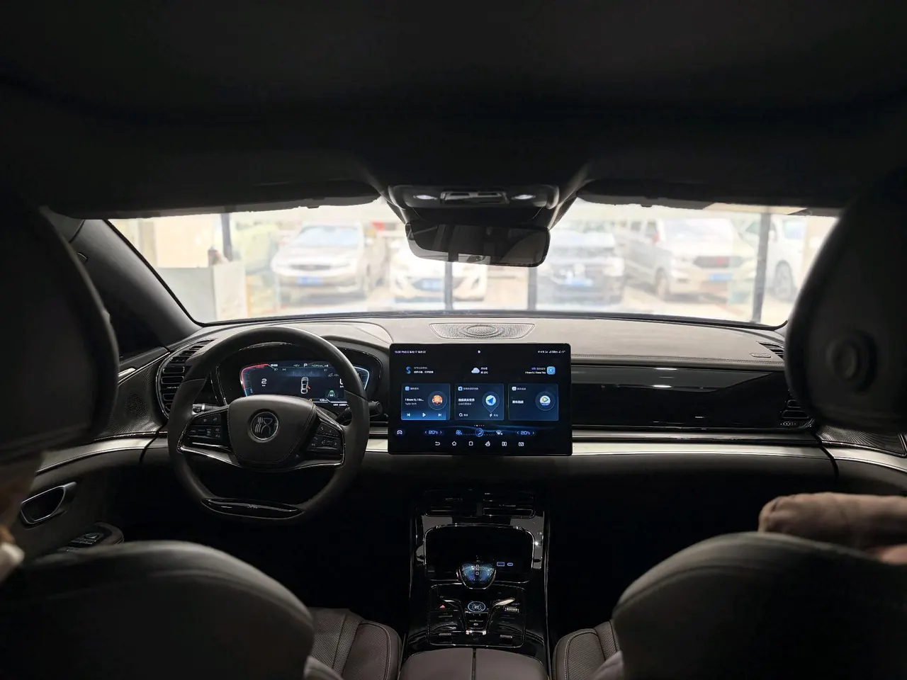 BYD 2022 Han DM-i 1.5T stepless 121KM honorable automatic gear 9