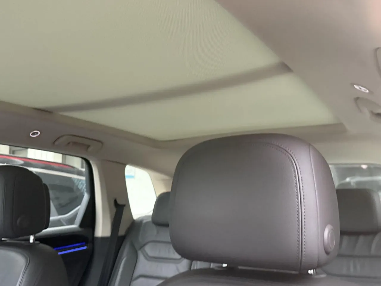Volkswagen Touareg (Imported) 2021 Touareg 3.0TSI Sharp Edition Automatic Gear 6