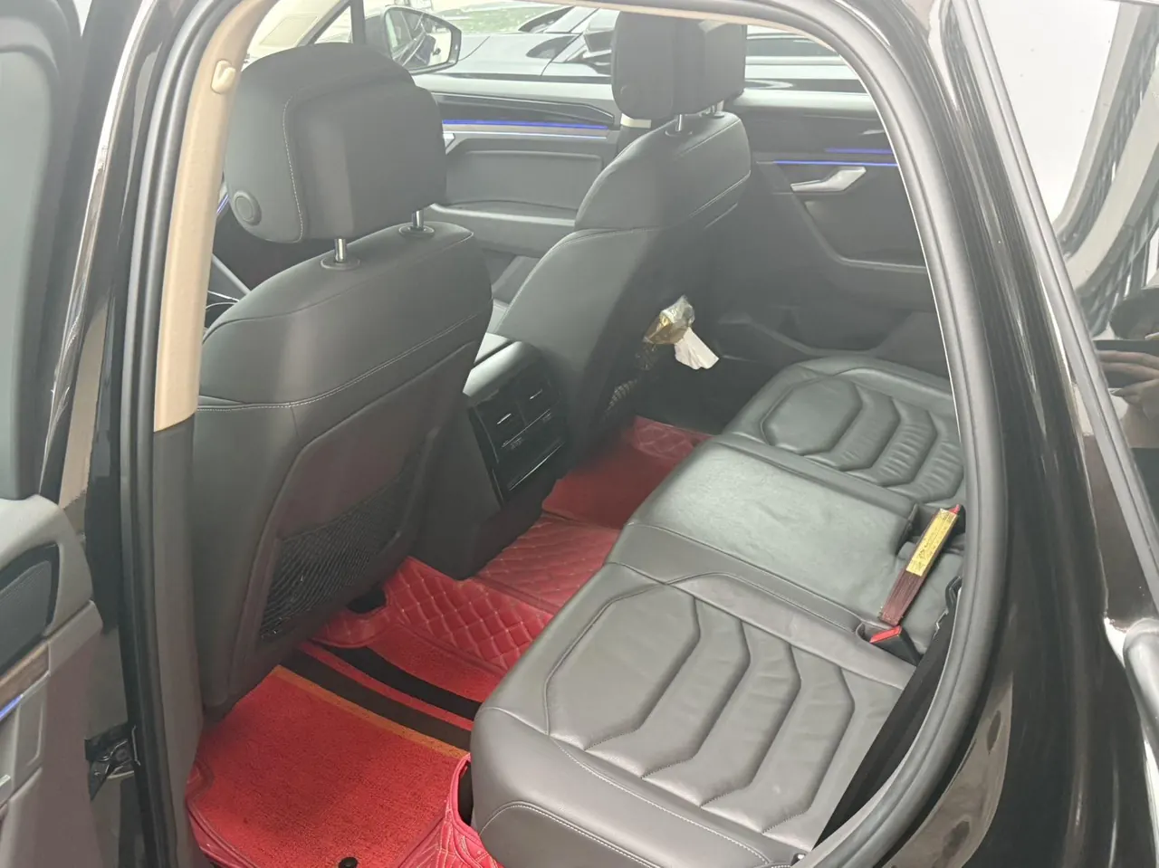 Volkswagen Touareg (Imported) 2021 Touareg 3.0TSI Sharp Edition Automatic Gear 7