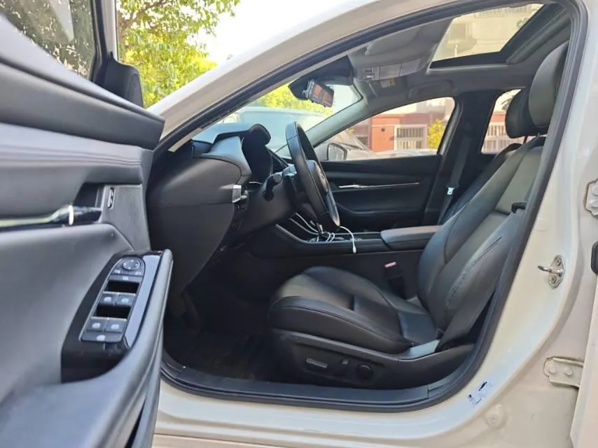 Mazda 3 Oncorsela 2021 Mazda 3 Oncorsela-sedan 2.0 quality automatic transmission 3