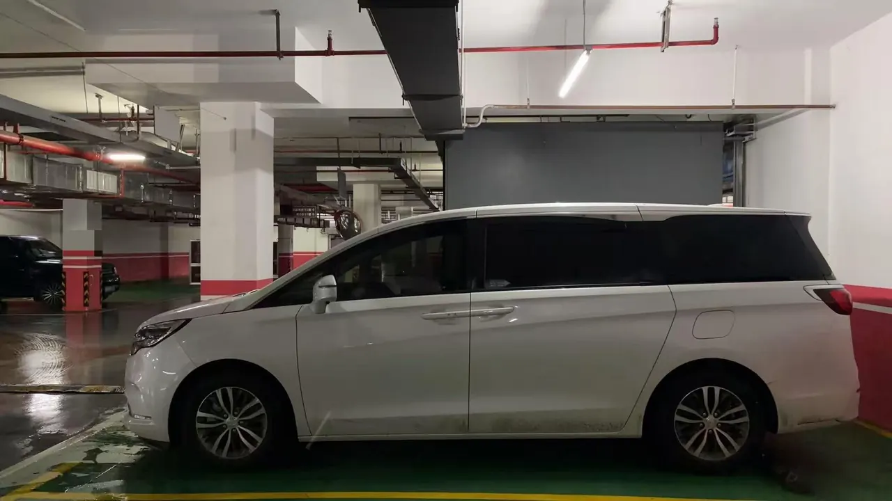 Buick 2020 GL8 ES Lu Zun 2.0T 653T Comfortable Automatic Gear 2