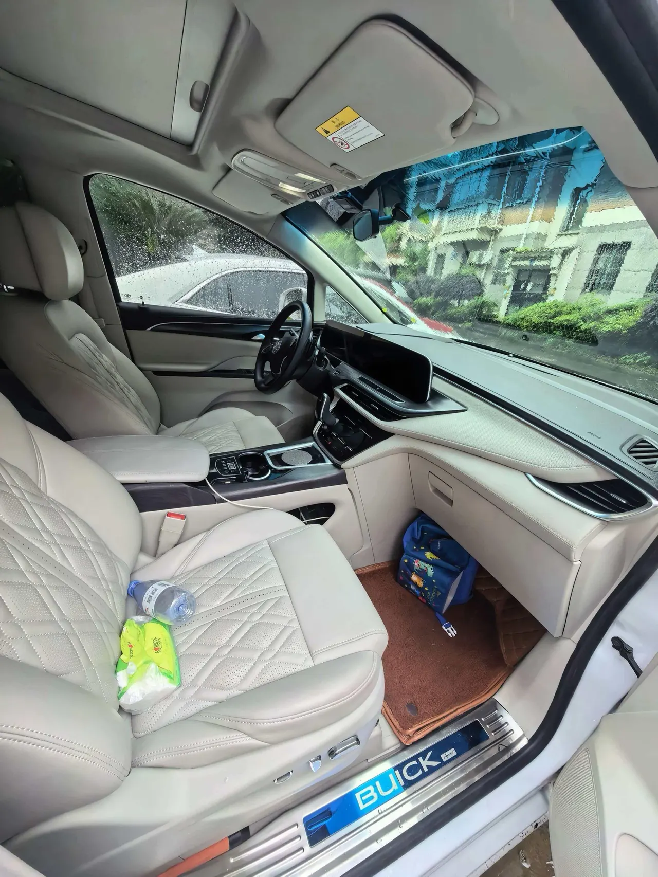 Buick 2020 GL8 ES Lu Zun 2.0T 653T Comfortable Automatic Gear 3