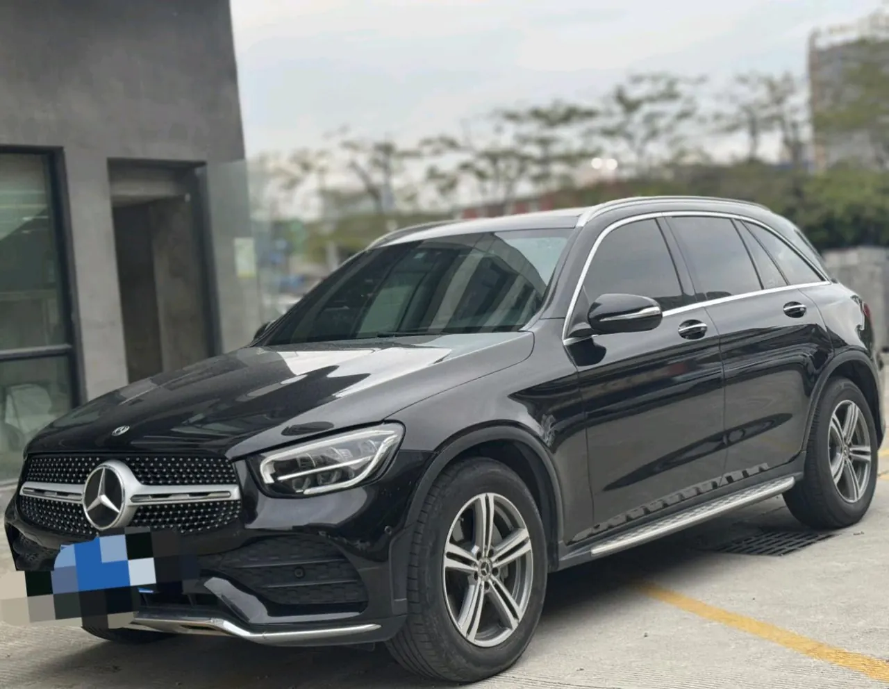 Mercedes Benz 2022 GLC 260 L 4MATIC 2.0T Luxury Automatic - View 1