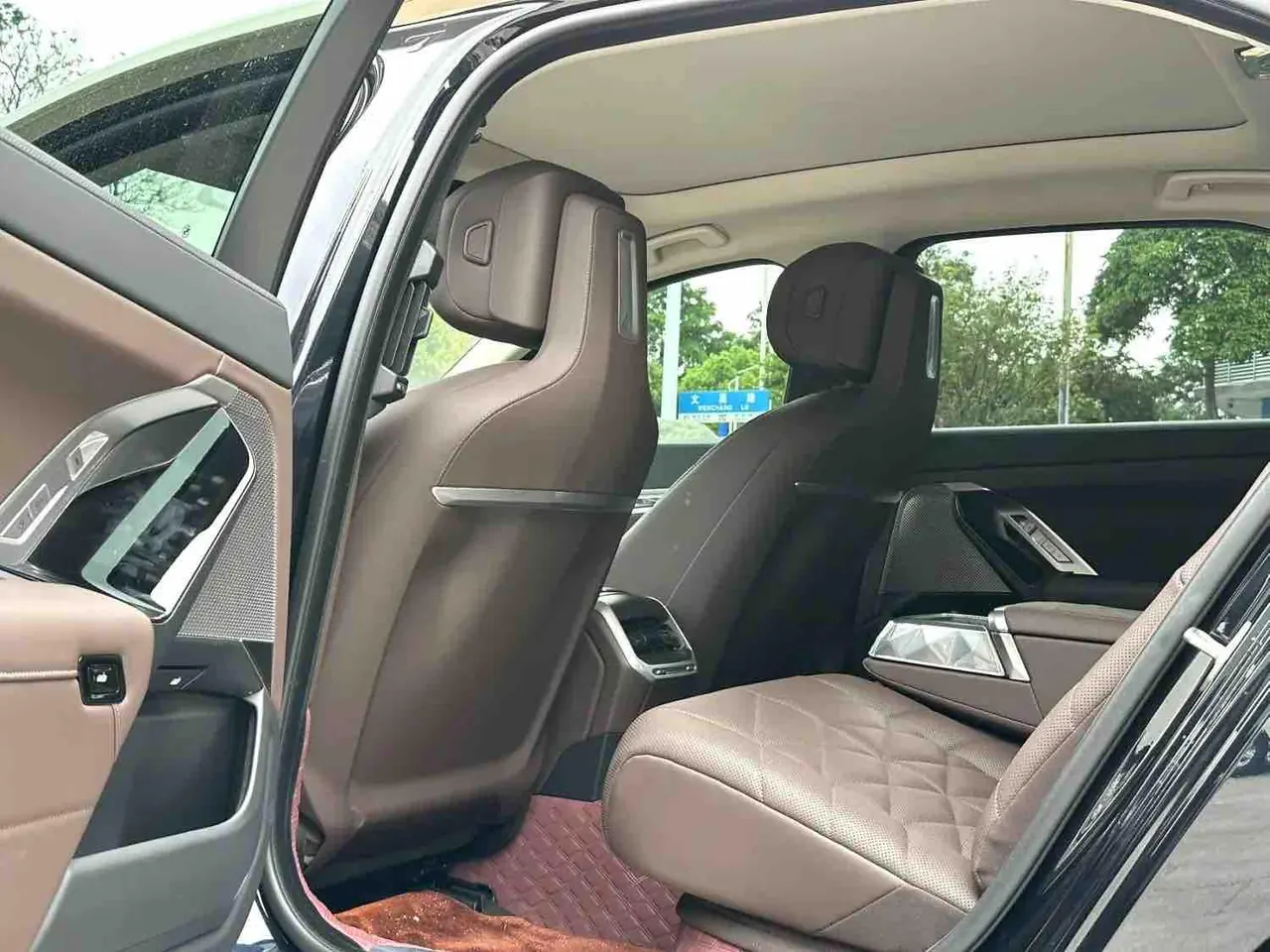 BMW 7 Series (Imported) 2023 735Li 48V 3.0T M Sports Suit Automatic Gear 4