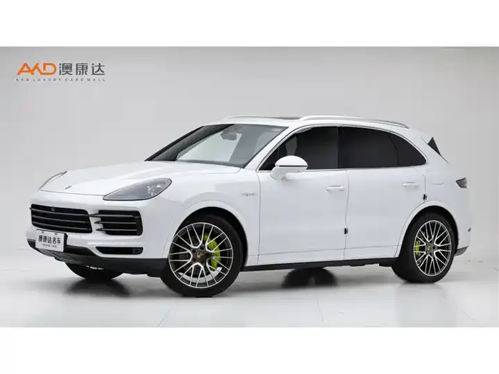 Open image lightbox: Cayenne New Energy 2021 Cayenne E-Hybrid 2.0T
