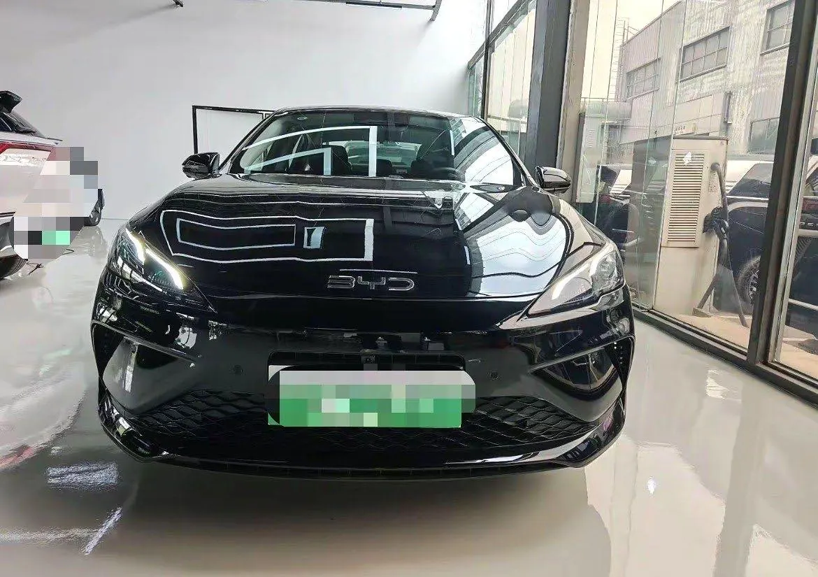 BYD 2025 seals 05 DM-i 1.5 stepless smart driving version 120KM flagship automatic gear - View 1