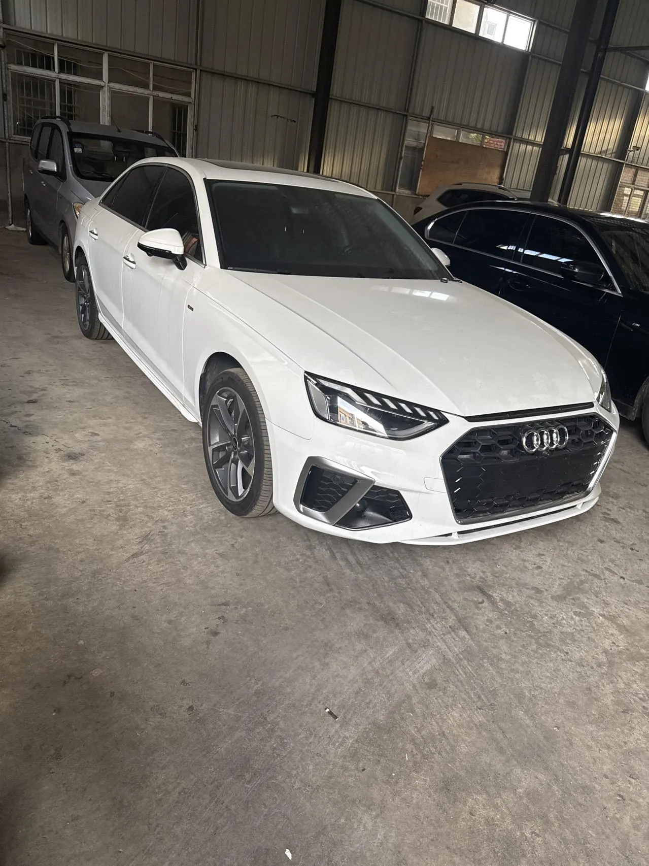 Audi 2020 A4L 2.0TFSI 40TFSI Fashion Dynamic Automatic 2