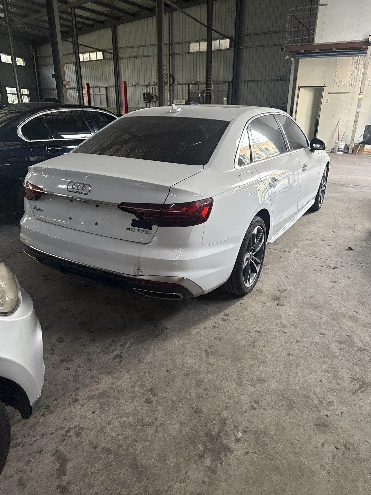Audi 2020 A4L 2.0TFSI 40TFSI Fashion Dynamic Automatic 3