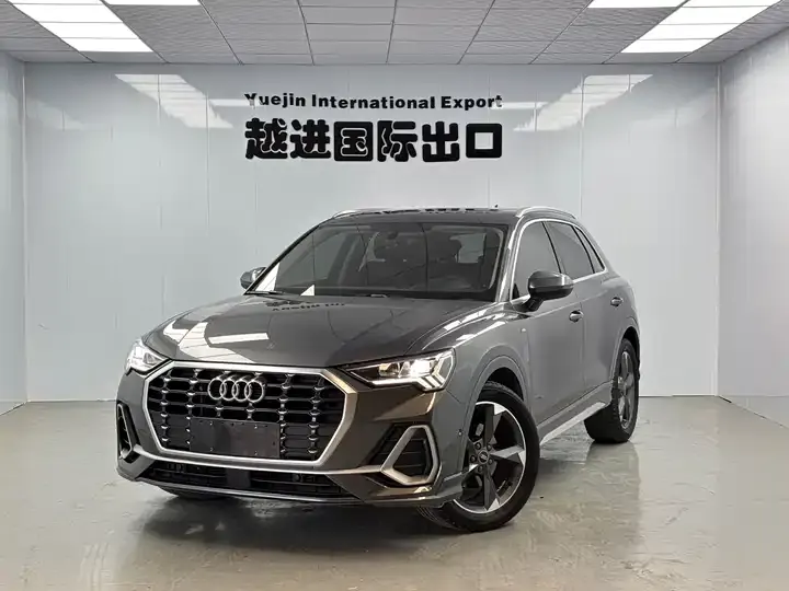 Audi Q3 2022 35 TFSI Fashion Dynamic - View 1