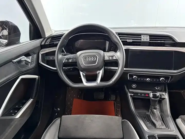 Audi Q3 2022 35 TFSI Fashion Dynamic 6