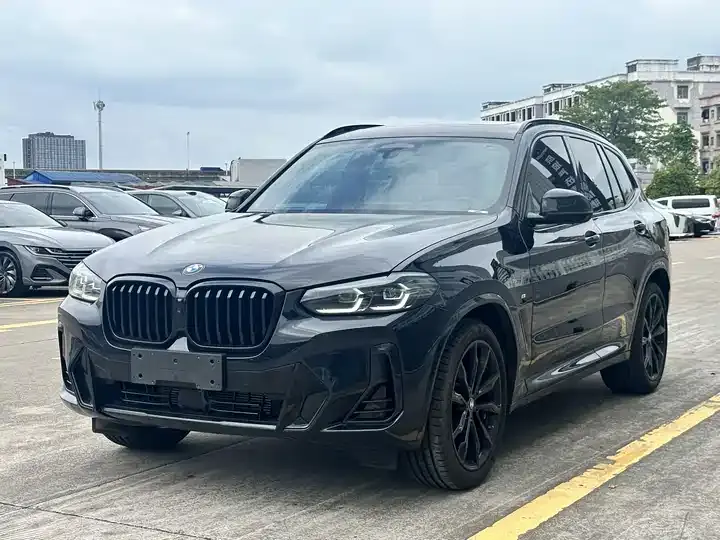 BMW X3 2023 xDrive30i exclusive M obsidian night suit - View 1
