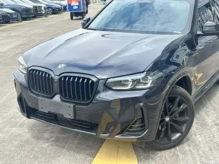 BMW X3 2023 xDrive30i exclusive M obsidian night suit 4