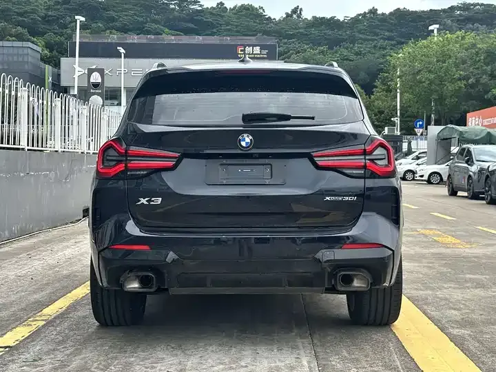 BMW X3 2023 xDrive30i exclusive M obsidian night suit 7