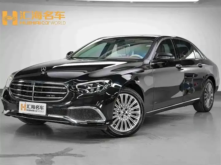 Mercedes Benz E-Class 2023 E 300 L Fashion - View 1
