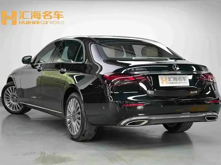 Mercedes Benz E-Class 2023 E 300 L Fashion 4