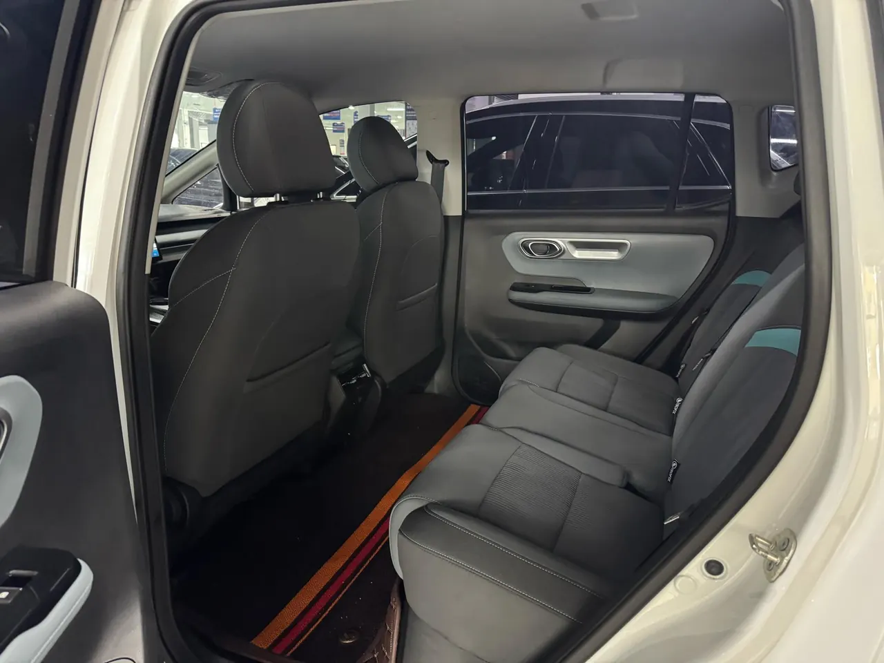 GAC Aion 2023 Aion Y PLUS 70 Happy Edition Automatic Gear 4