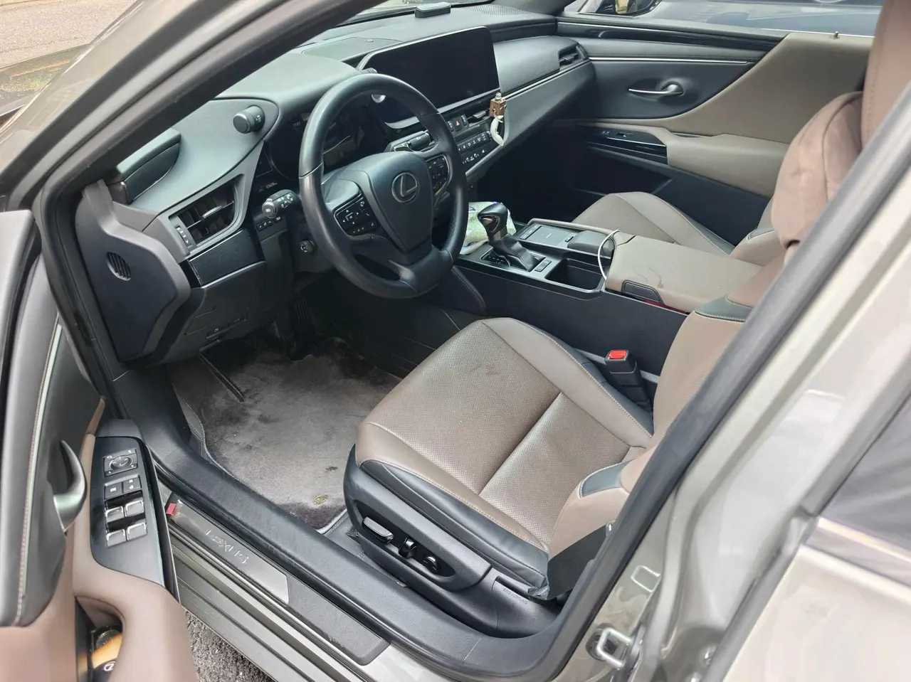 Lexus ES (Imported) 2021 ES260 2.5 Excellence Automatic Gear 2