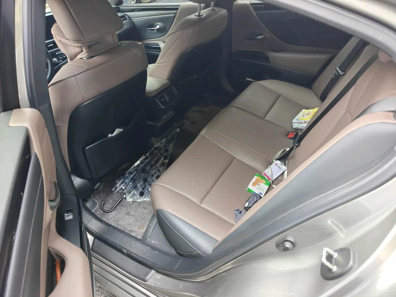 Lexus ES (Imported) 2021 ES260 2.5 Excellence Automatic Gear 3