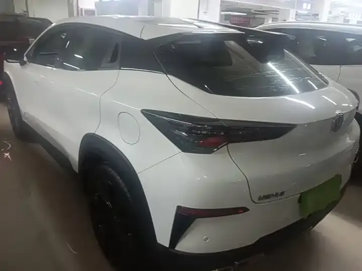 ChangAn UNI-T 2020 1.5T Honorable Model 5