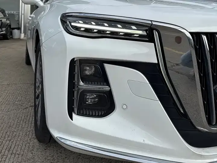 HongQi H5 2023 1.5T HEV Zhilian Flag Collar Edition 5