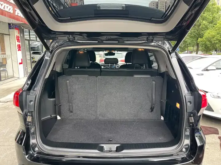 Highlander 2018 2.0T 4-wheel drive distinguished edition 7-seat country VI 12