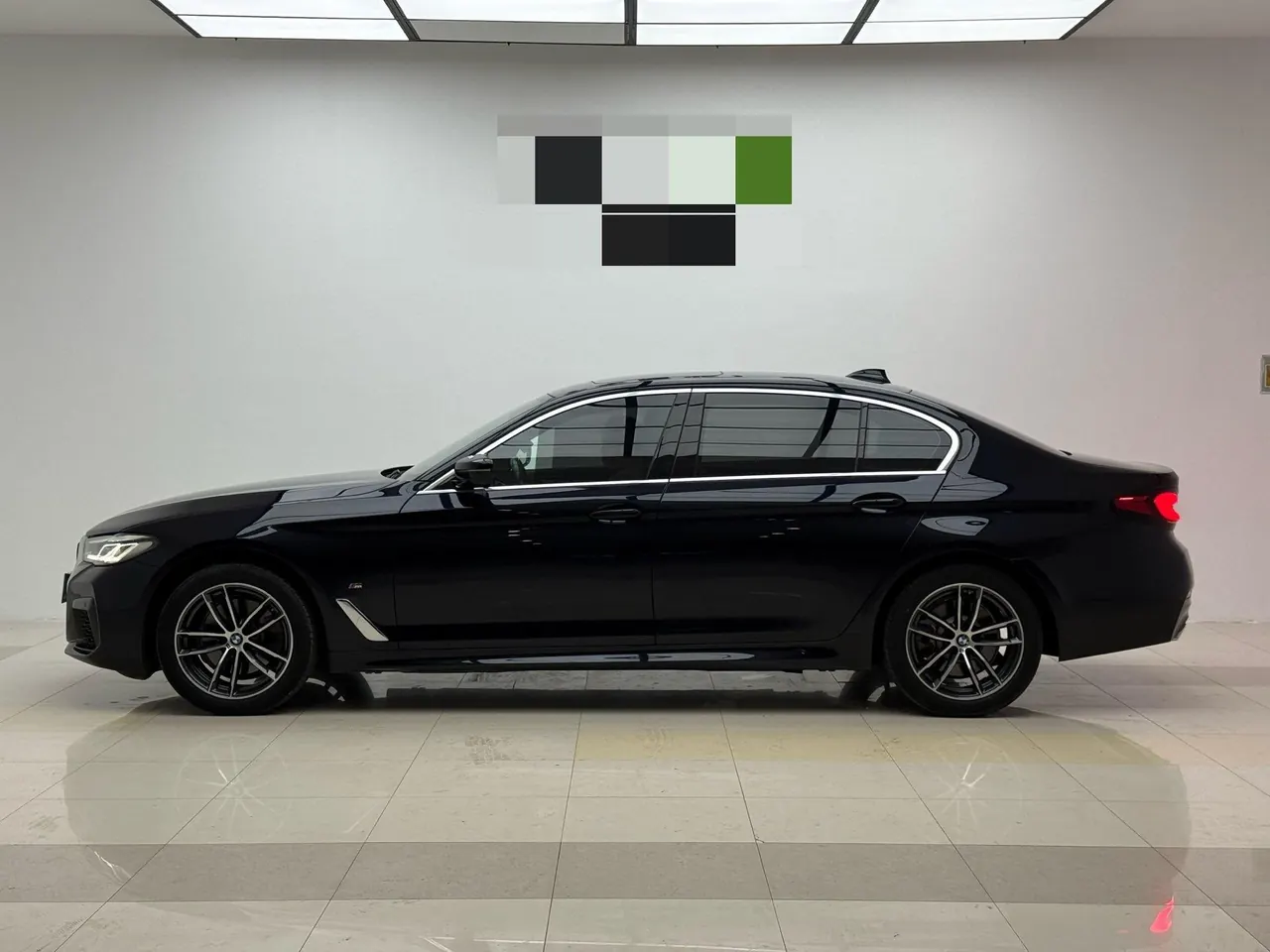 BMW 5 Series 2022 525Li 2.0T M Sports Suit (Change 2) Automatic Gear 3