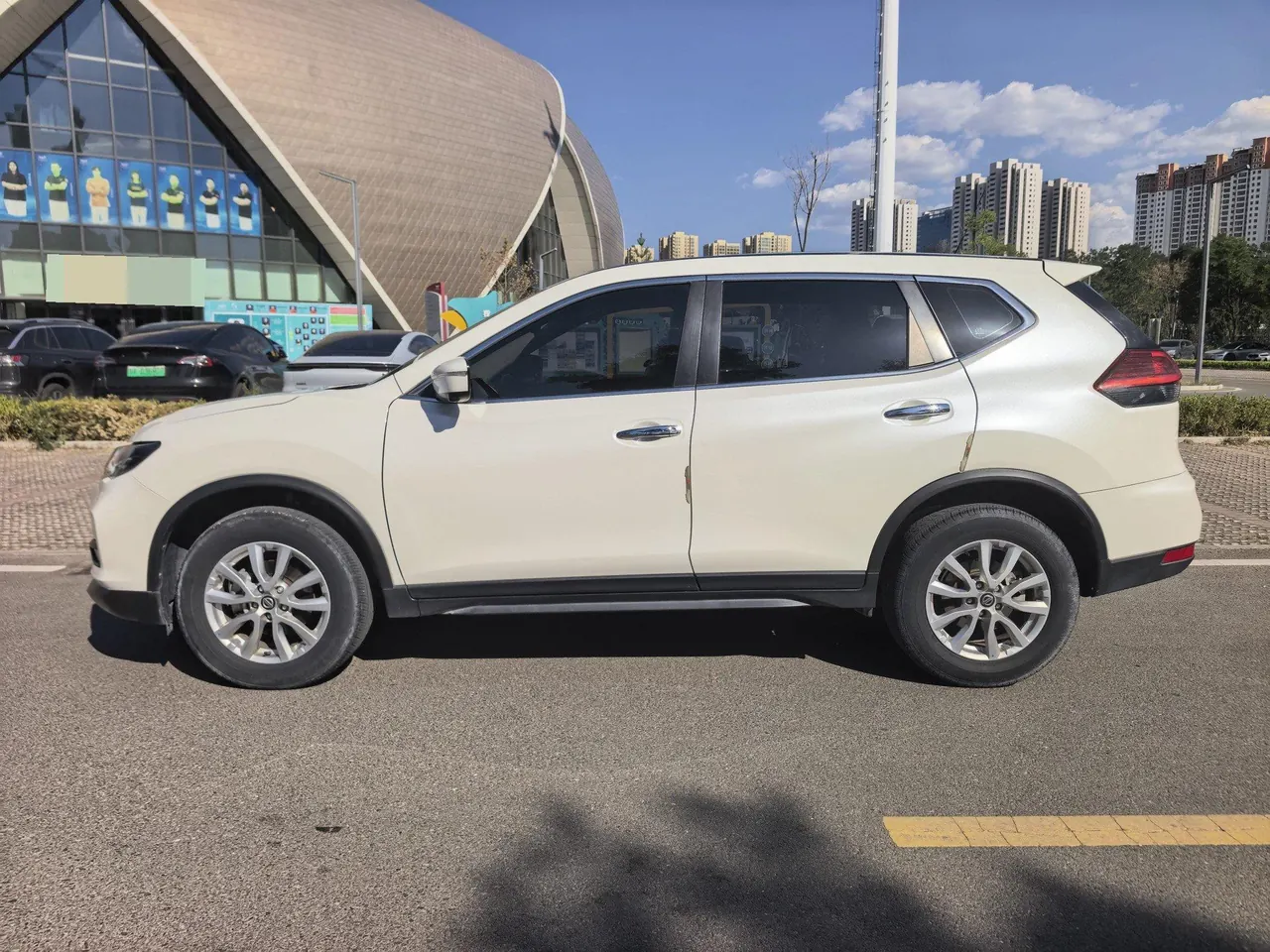 Nissan 2023 Qijun Classic 2.0 Stepless Two-Drive Intelligent Joint Premium Edition Automatic Gear 4