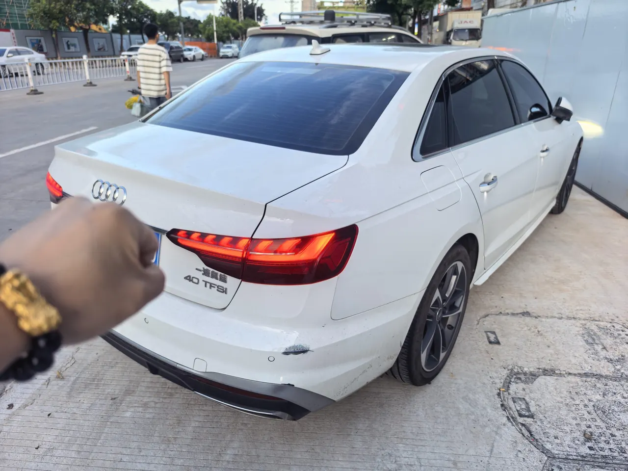 Audi 2024 A4L 2.0TFSI 40TFSI Fashion Dynamic Automatic 3