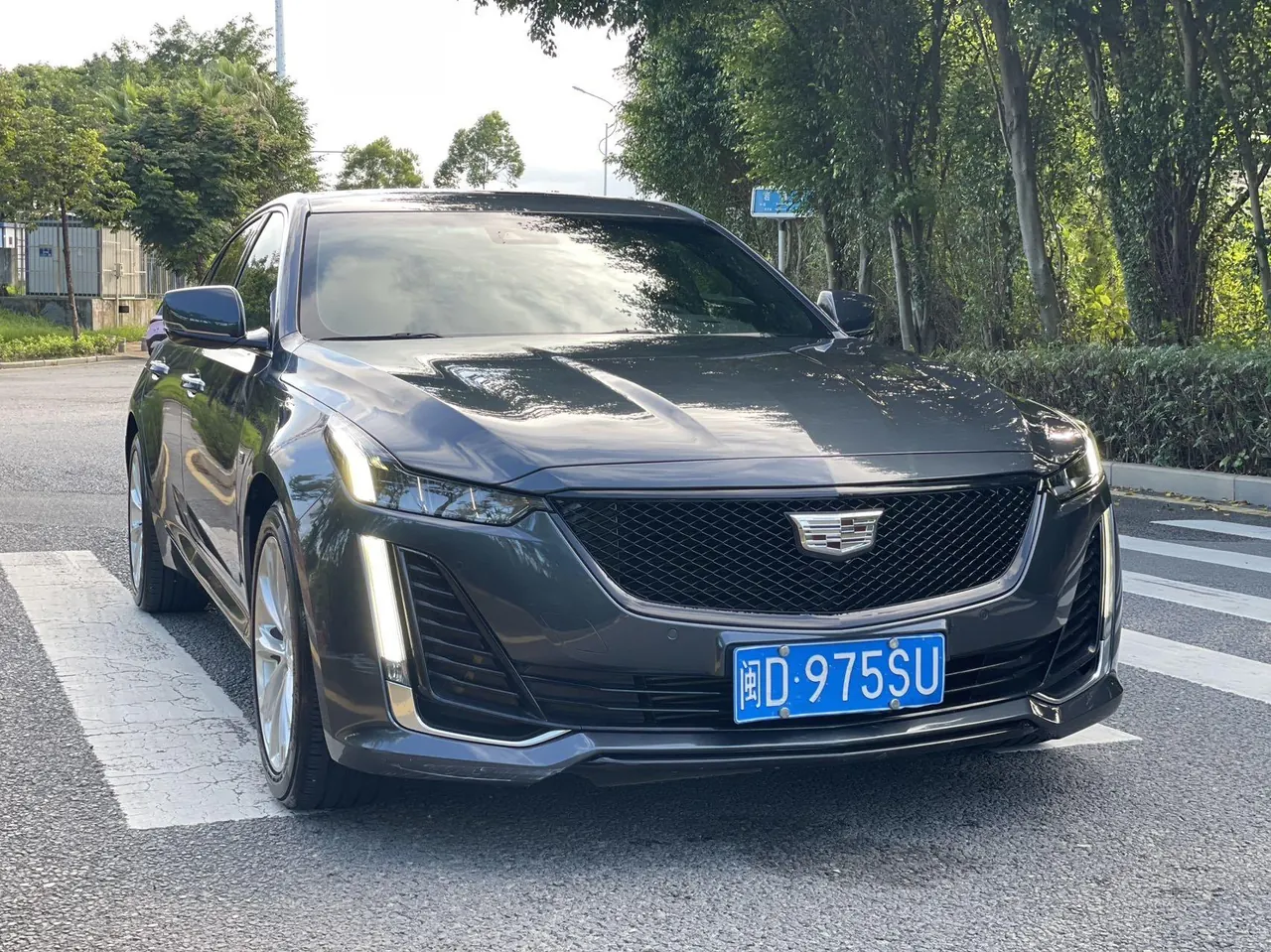 Cadillac 2022 CT5 2.0T 28T luxury automatic gear 3