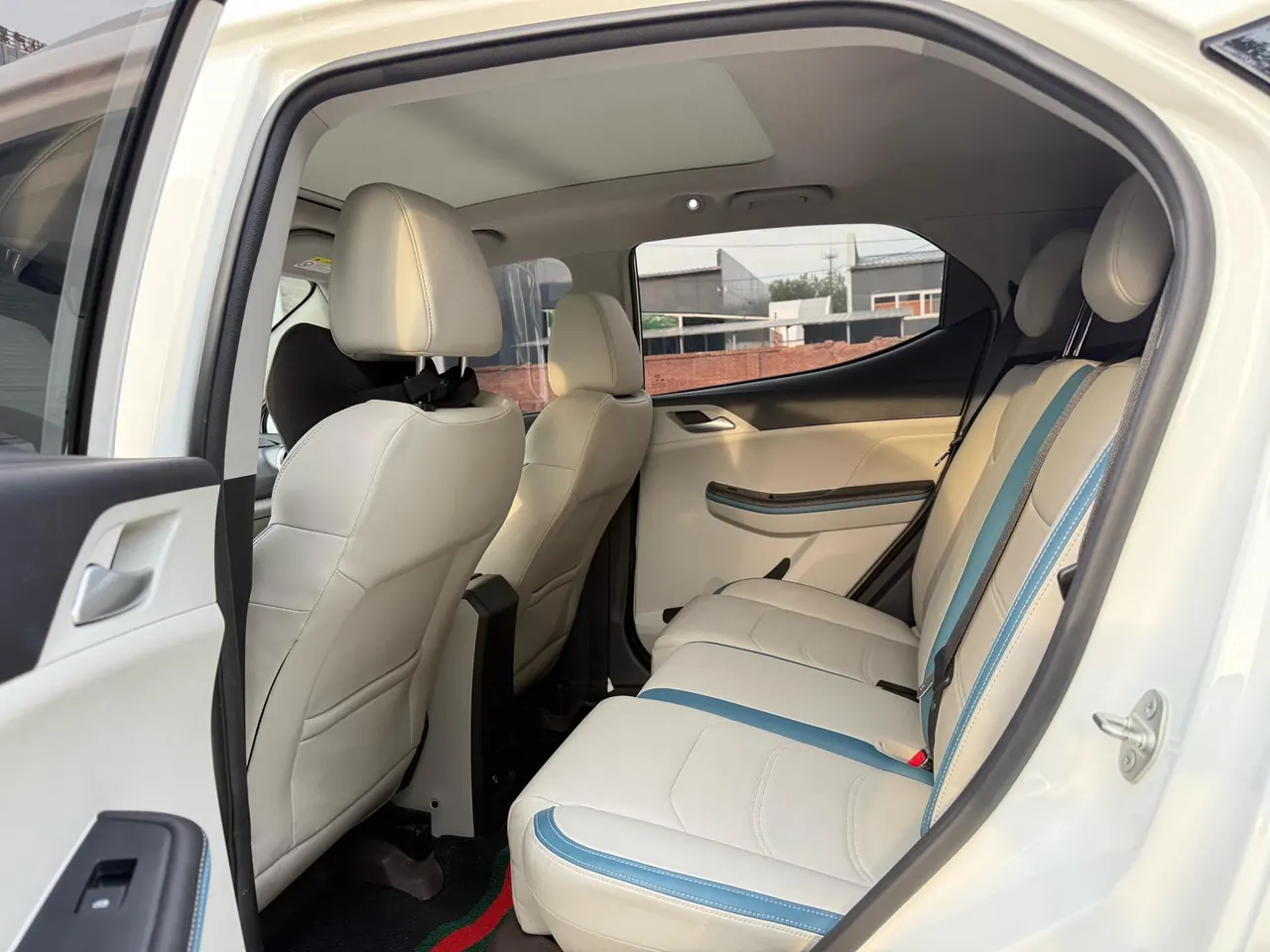 BYD Yuan Pro 2023 Yuan Pro 401KM Honorable Automatic Gear 5