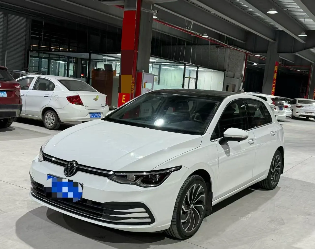Volkswagen 2023 Golf 8 PRO 1.4TSI 280TSI (facelift) automatic transmission - View 1