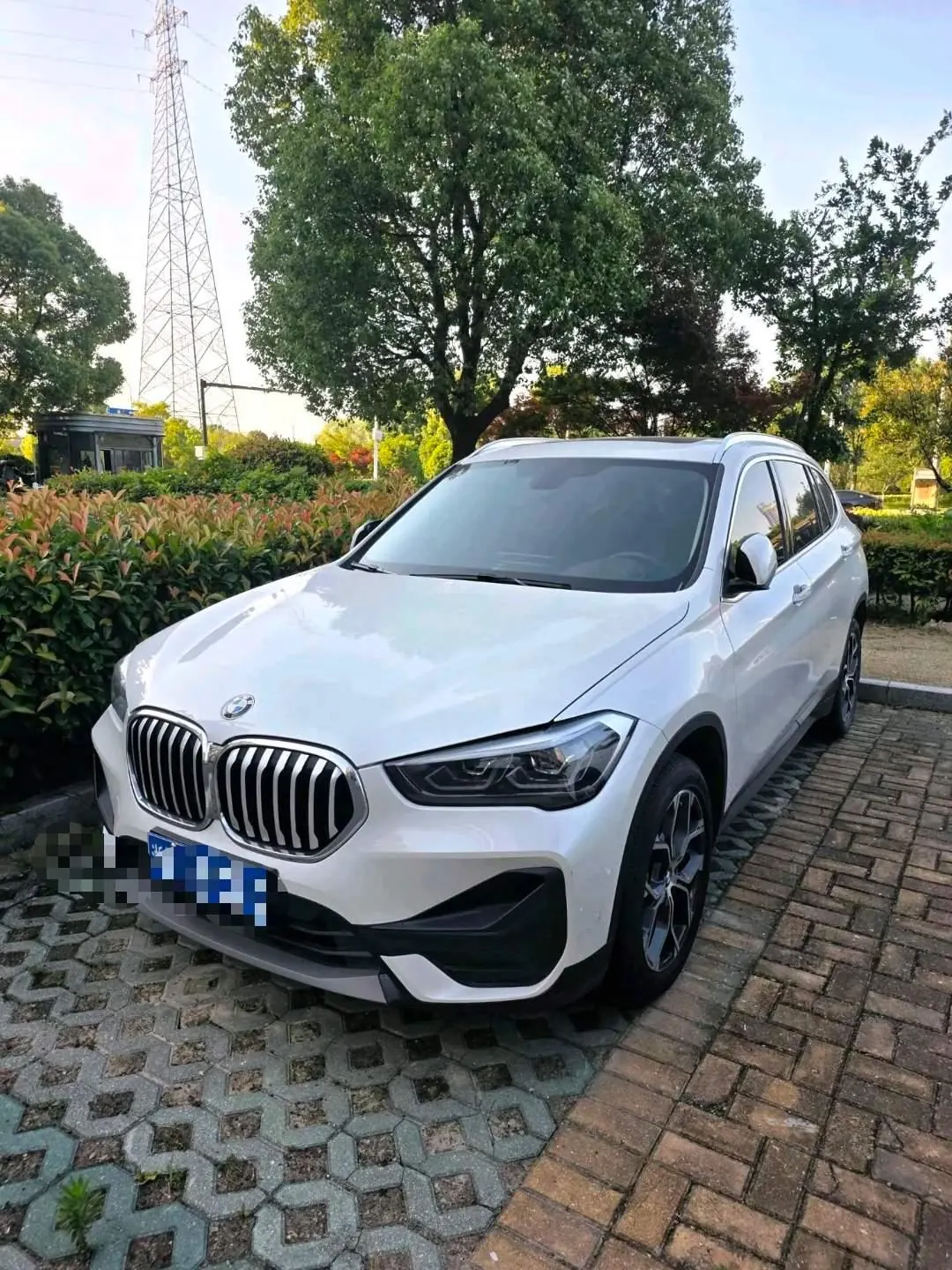 BMW 2022 X1 sDrive25Li 2.0T Leading Automatic Gear - View 1