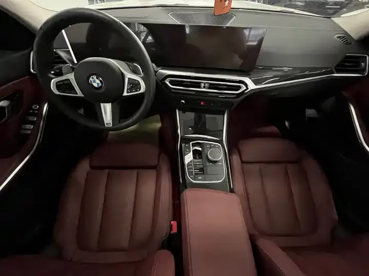 BMW 3 Series 2024 325Li M Sports Suit 11
