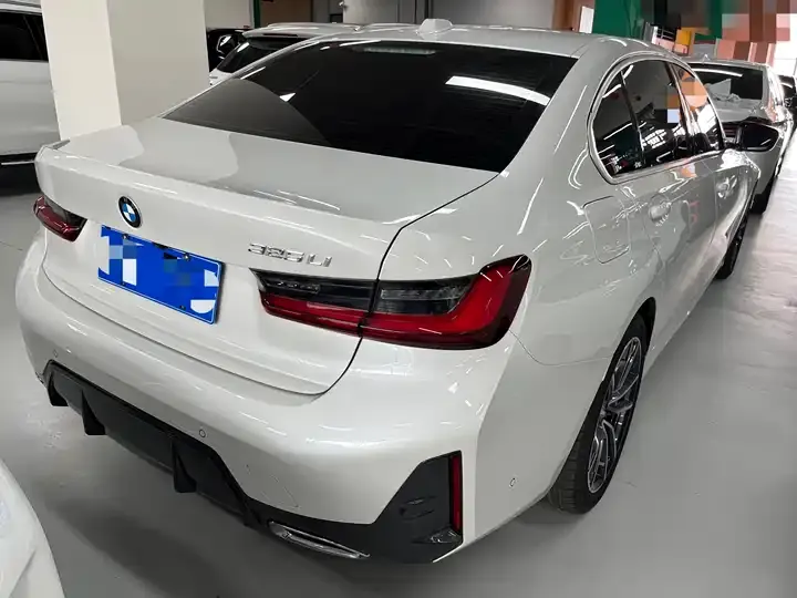 BMW 3 Series 2024 325Li M Sports Suit 3