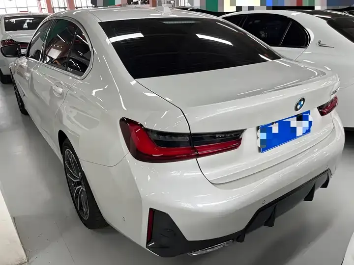 BMW 3 Series 2024 325Li M Sports Suit 4
