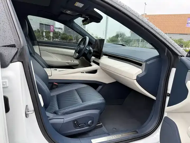 Zeekr 001 2024 YOU Edition 100kWh Four-wheel Drive 11