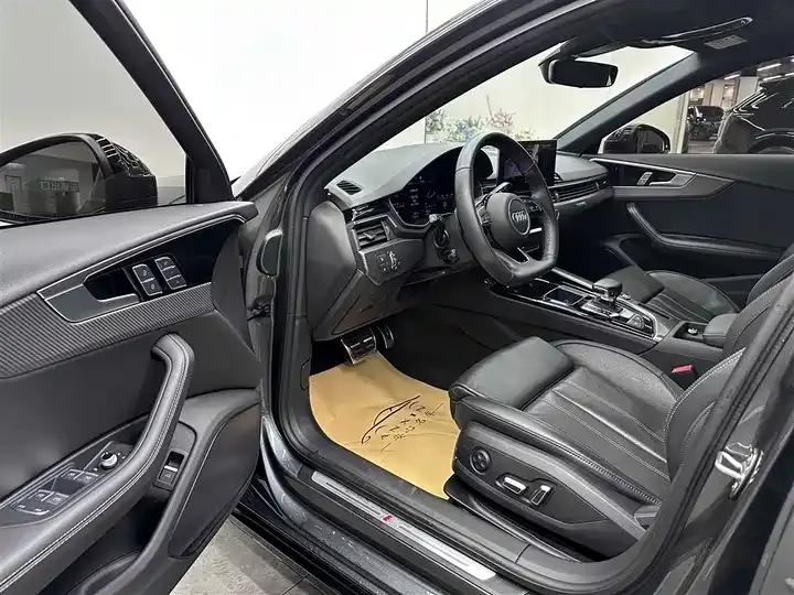 Audi A4L 2024 40 TFSI quattro RS Kit Burning Rate 7